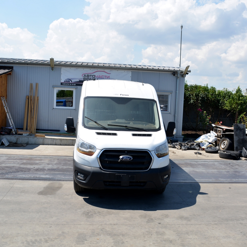 Ford Transit 2.0 EcoBlue 96 киловата 130 конски сили. Код на мотора BKFB.Ръчна скоростна кутия 6 степенна. 16 цолови джанти