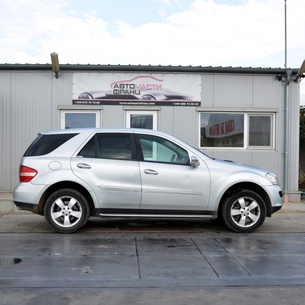 Mercedes ML W164 4.0 CDI 225 киловата 306 конски сили. Код на мотора 629912. 18 цолови джанти.