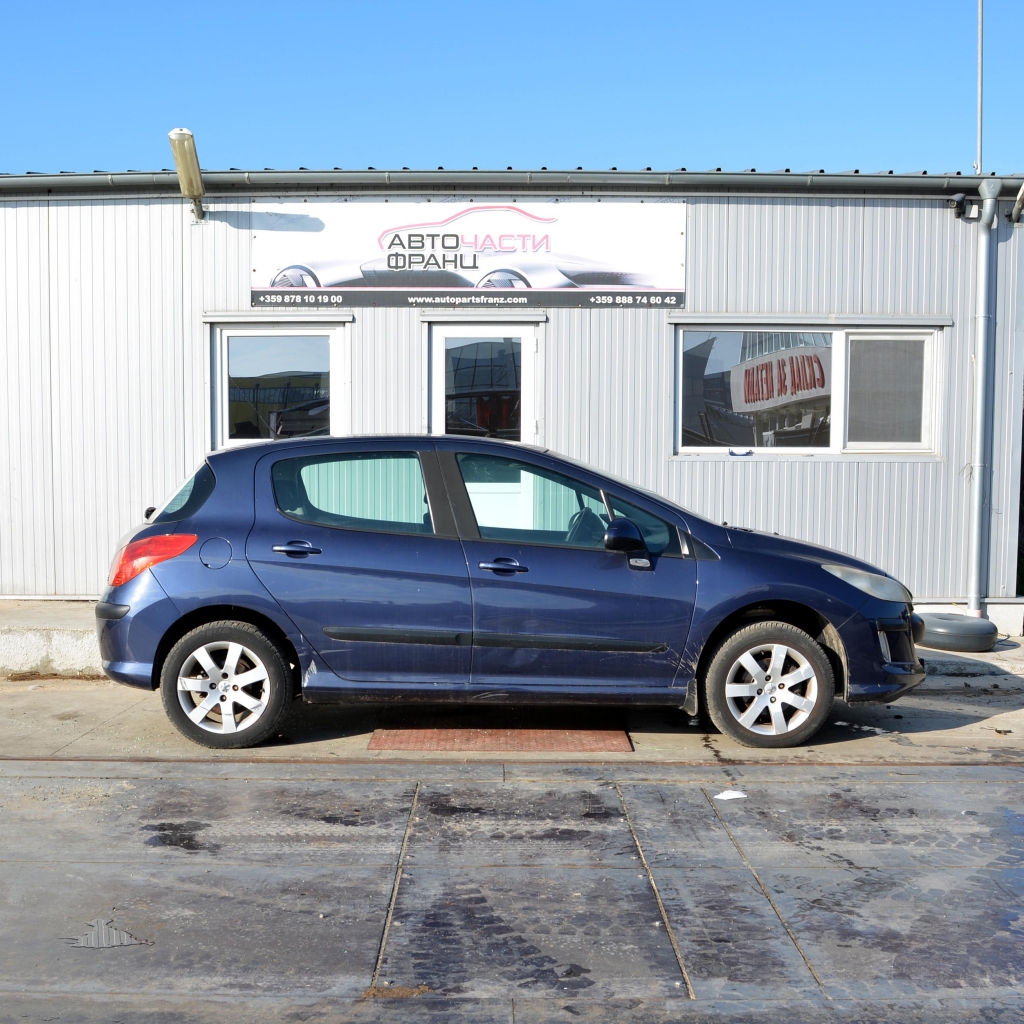 Peugeot 308 1.6 i 88 киловата 120 конски сили. Ръчна скоростна кутия 5 степенна. Код на мотора 5FW. 16 цолови джанти.