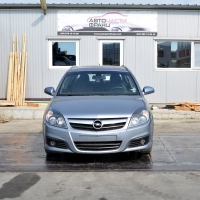 Opel Signum 1.9CDTI 110 киловата 150 конски сили. Код на мотора Z19DTH. Ръчна скоростна кутия 6 степенна. Алуминиеви джанти 17 цола