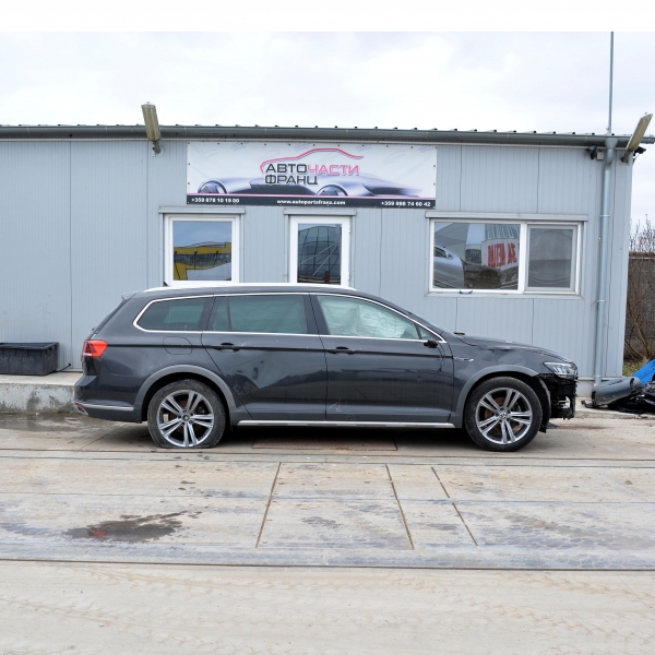 VW Passat VIII Alltrack facelift 2.0 TDI 147 киловата 190 конски сили. Автоматична скоростна кутия.18 цолови джанти