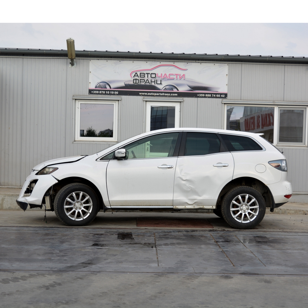 Mazda CX-7 2.2 MZR-CD 4WD 127 киловата 173 конски сили. Ръчна скоростна кутия 6 степенна Код на мотора R2AA. 17 цолови джанти