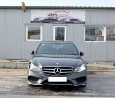 Mercedes E class W212 Facelift 2.1 CDI 125 киловата 170 конски сили. Код на мотора 651924. 18 цолови джанти. Mercedes E class W212 Facelift 2.1 CDI 125 киловата 170 конски сили. Код на мотора 651924. 18 цолови джанти.