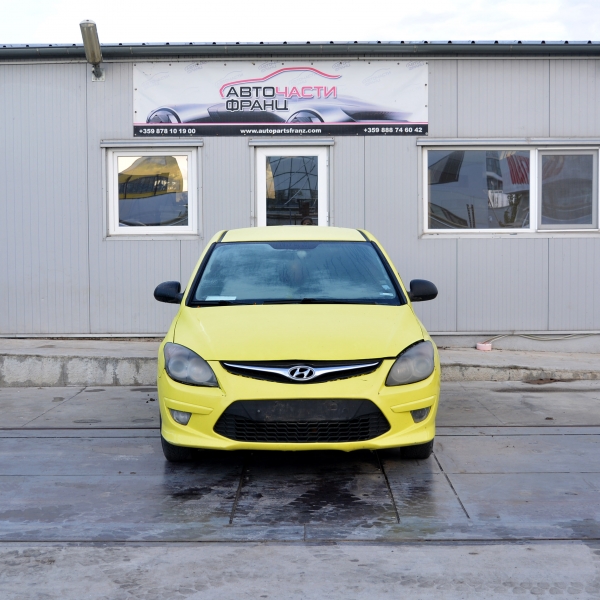 Hyundai I30 1.4 i 80 киловата 109 конски сили. Ръчна скоростна кутия 5 степенна. Код на мотора G4FA.
