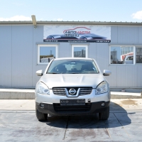 Nissan Qashqai 1.5 DCI 78 киловата 106 конски сили. Ръчна скоростна кутия 6 степенна
