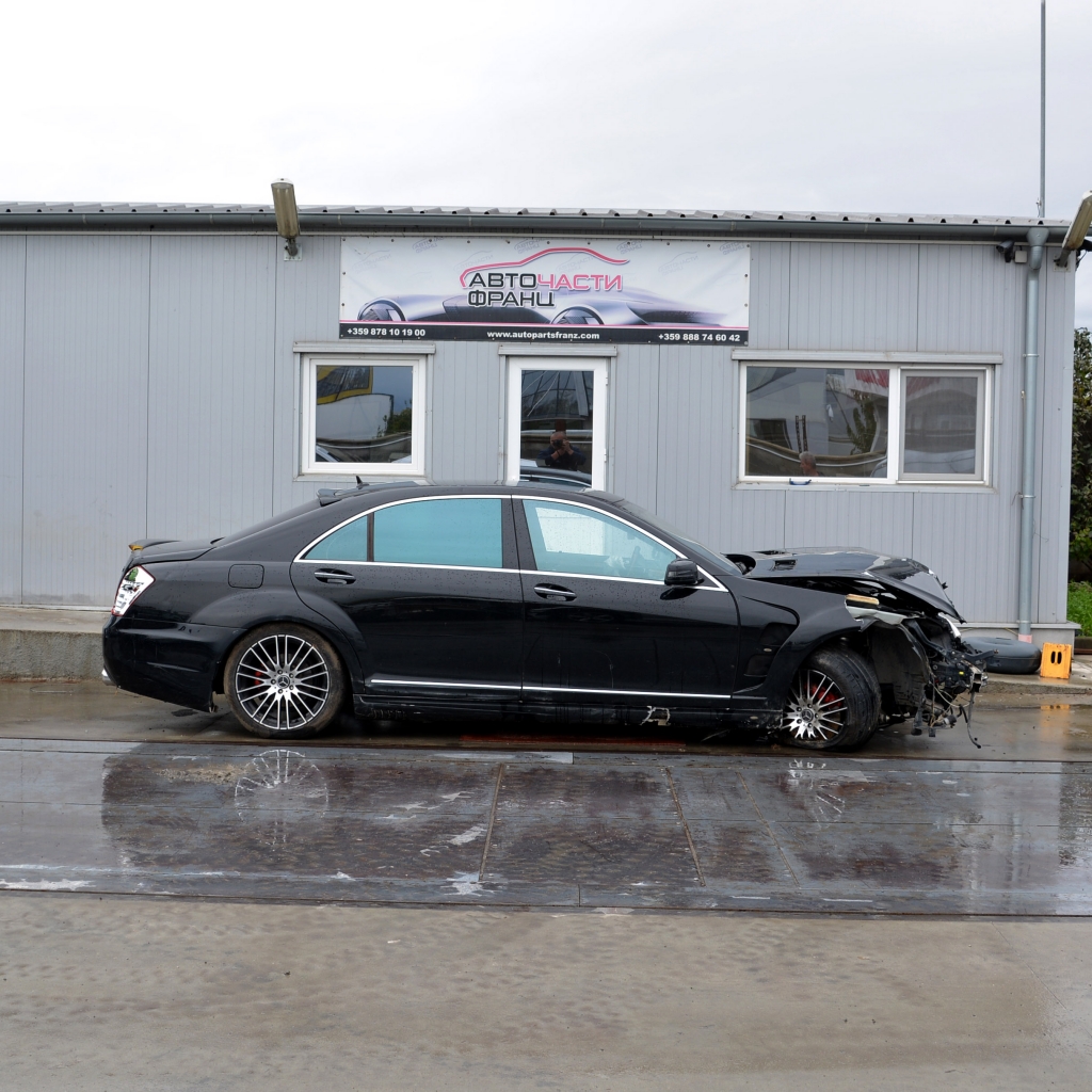 Mercedes S Class W221 S 500 285 киловата 388 конски сили. Код на мотора 273961. 19 цолови джанти.