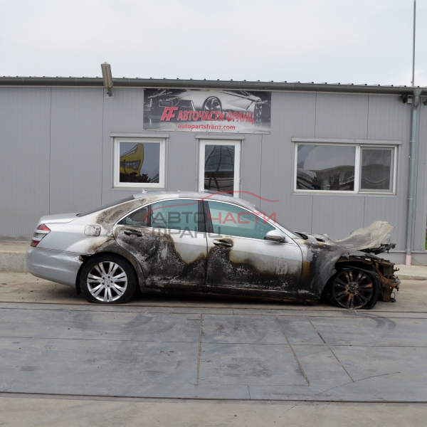 Mercedes S Class W221 S500 285 киловата 388 конски сили