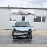 Honda jazz 1.3 i 61 киловата  83 конски сили. Ръчна скоростна кутия 5 степенна . Код на мотора L13A .15 цолови джанти 