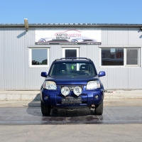 Nissan X-trail 2.2 DCI 100 киловата 136 конси сили . Ръчна скоростна кутия 5 степенна . Код на мотора YD22ETI . 16 Цолови джанти .