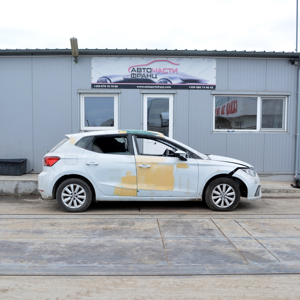Seat Ibiza 1.0 TGI 66 киловата 90 конски сили. Код на мотора DBY 15 цолови джанти. Ръчна скоростна кутия 6 степенна