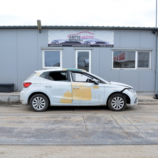 Seat Ibiza 1.0 TGI 66 киловата 90 конски сили. Код на мотора DBY 15 цолови джанти. Ръчна скоростна кутия 6 степенна