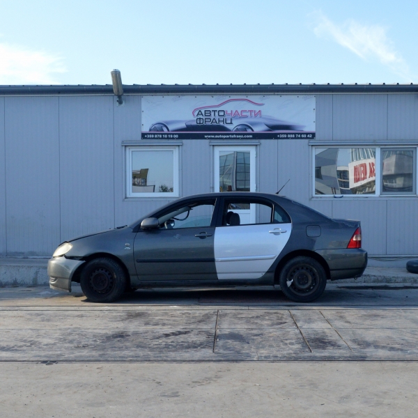 Toyota Corolla 2.0 D 66 киловата 90 конски сили. Код на мотора 1CD. Ръчна скоростна кутия 5 степенна. 15 цолови джанти.