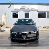 Alfa Romeo 159 1.9JTD 16V 110 киловата 150 конски сили. Ръчна скоростна кутия 6 степенна. Алуминиеви джанти 16 цола