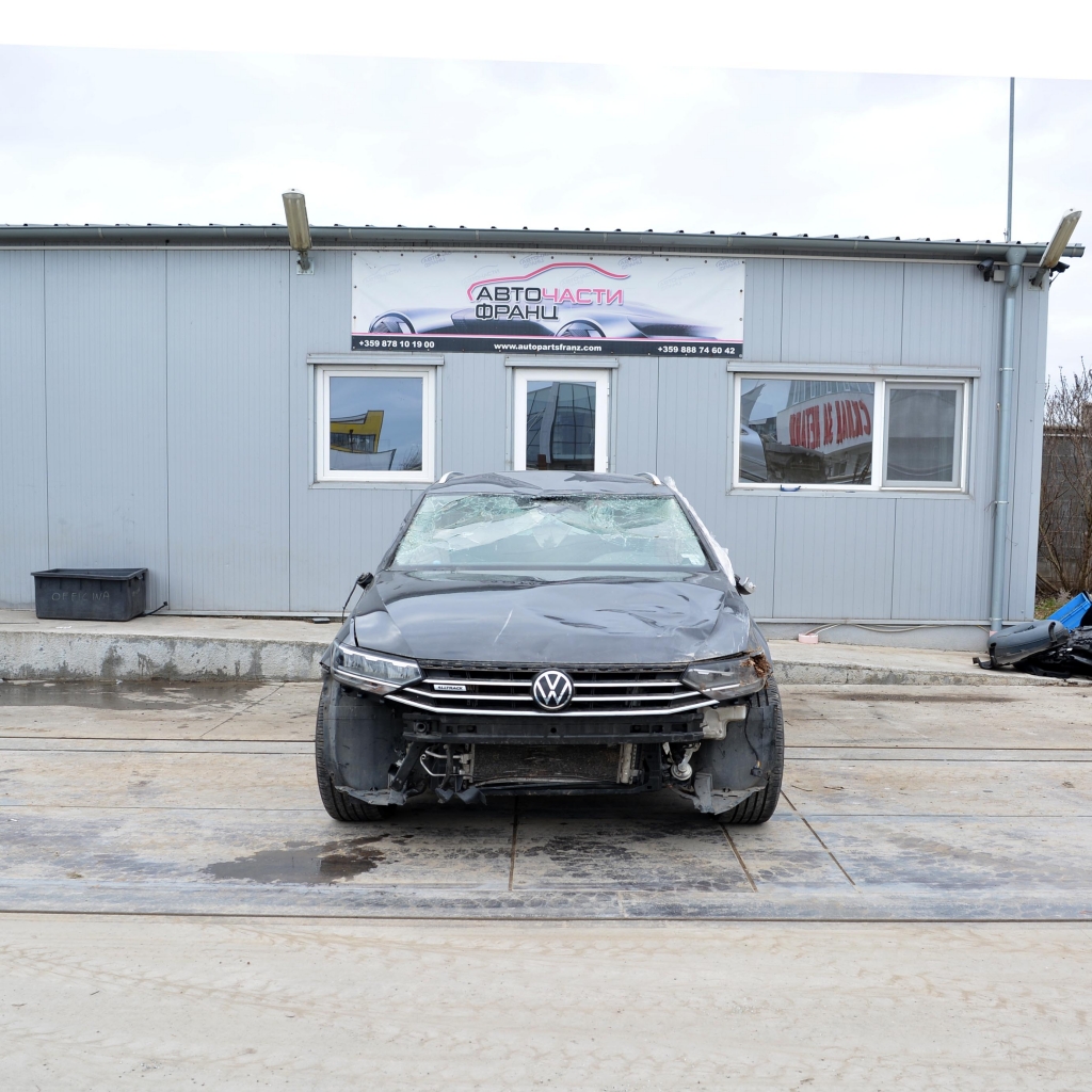 VW Passat VIII Alltrack facelift 2.0 TDI 147 киловата 190 конски сили. Автоматична скоростна кутия.18 цолови джанти