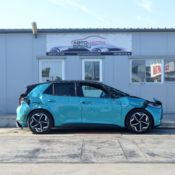 VW ID.3 Pro S 150 киловата 204 конси сили. Код на мотора EBJA. 19 цолови джанти.