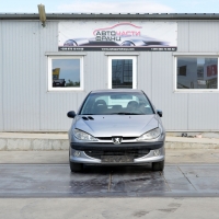 Peugeot 206 2.0 HDI 66 киловата 90 конски сили . Код на мотор RHY . Ръчна скоростна кутия 5-степенна 15 цолови джанти