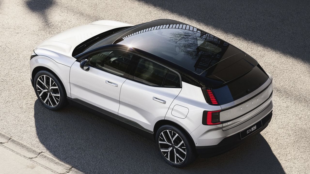 Volvo EX30 получи нова базова версия