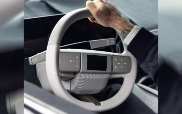 Jaguar показа подробности за интериора на новия модел