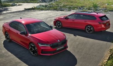 Новата Skoda Superb се сдоби с версия Sportline