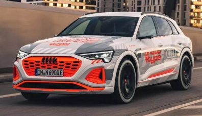 Audi разкри дизайна на актуализирания e-Tron – засега в камуфлаж