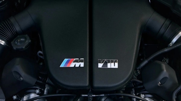 Новото BMW X5 ще запази своя V8 двигател и ще се предлага в няколко мощни версии