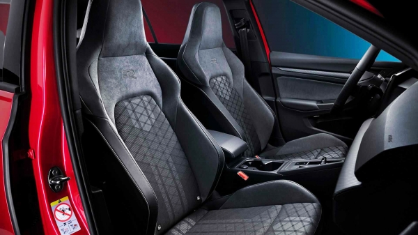 Новият Golf има версия „комби“