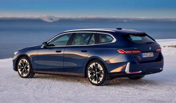 Новото комби BMW Серия 5 има каросерия, по-дълга от пет метра