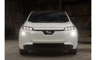 Subaru обнови кросоувъра Solterra: нов дизайн, увеличен пробег и бързи зарядни устройства