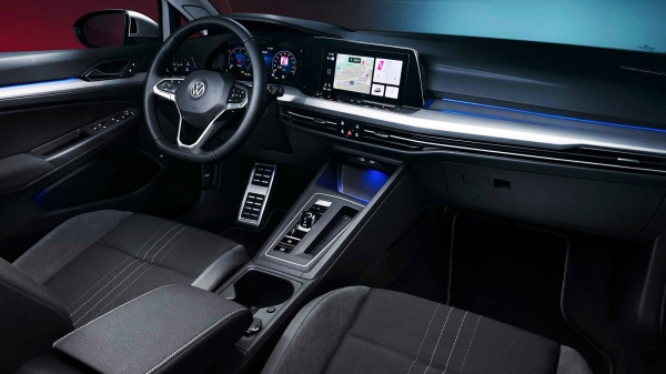 Новият Golf има версия „комби“