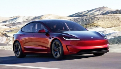 Представена е актуализирана Tesla Model 3 Performance