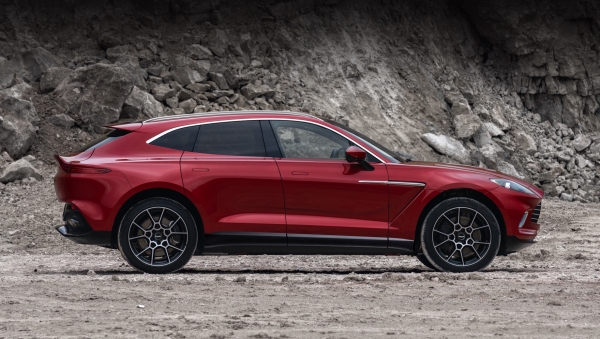 В първия кросоувър на Aston Martin може да добавят още няколко места за сядане