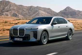 BMW представя обновения седан Серия 7