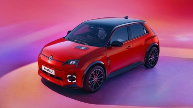 Renault премахва бутона на волана от електрическия хечбек Renault 5