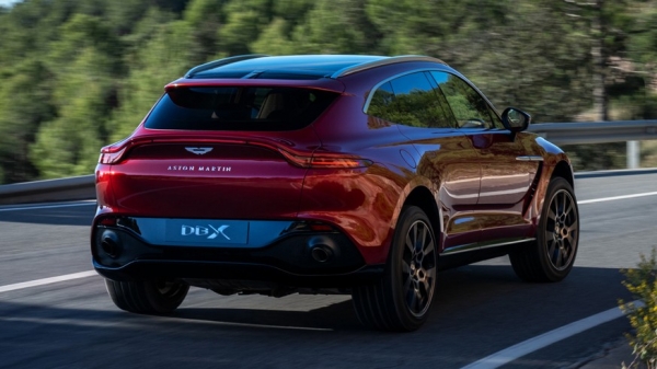 В първия кросоувър на Aston Martin може да добавят още няколко места за сядане