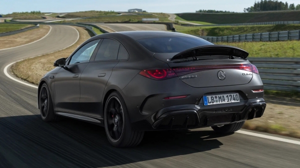 Новото поколение Mercedes-AMG CLA 45 стана електрически автомобил с 680 конски сили