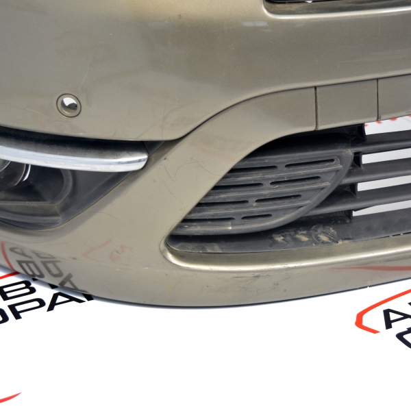 Предна броня Citroen C4 Grand Picasso 2.0 16V 140 конски сили