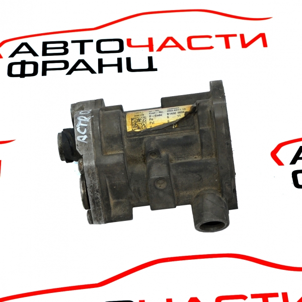 Клапан въздушна спирачка Mercedes Actros MP2 1846 12.0 D 1025493