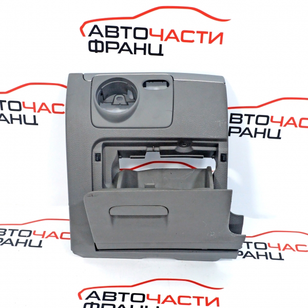 Конзола арматурно табло VW Golf 5 1.6 i 105 конски сили 1K1858367