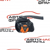 Преден десен колан Audi A1 1.6 TDI 105 конски сили      8X4857706A