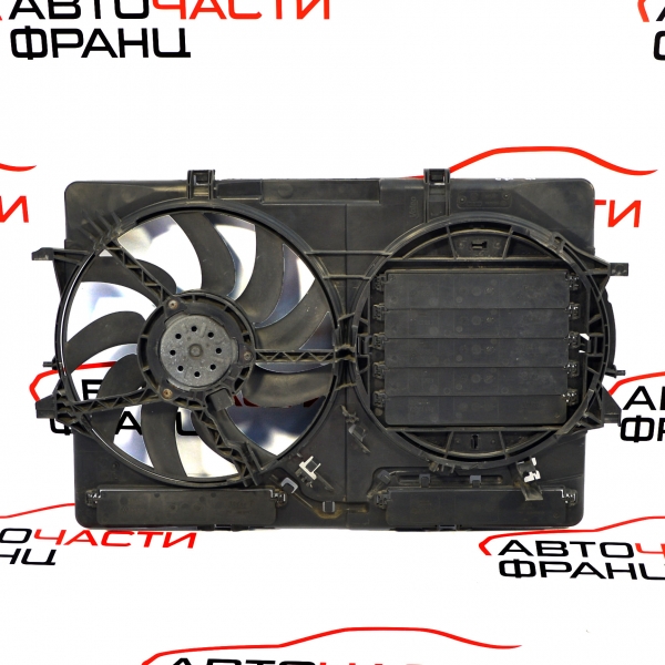 Перка охлаждане воден радиатор Audi A4 2.0 TDI 143 конски сили 8K0121003L