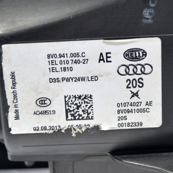 Ляв фар ксенон Audi A3 1.8 TFSI 8V0941005C 2013г