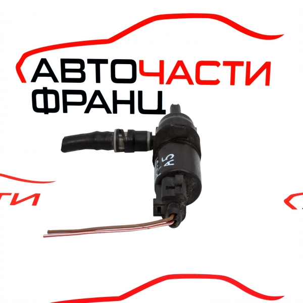 Помпичка измиване фарове Audi A5 2.0 TDI quattro 190 конски сили  8K0955681