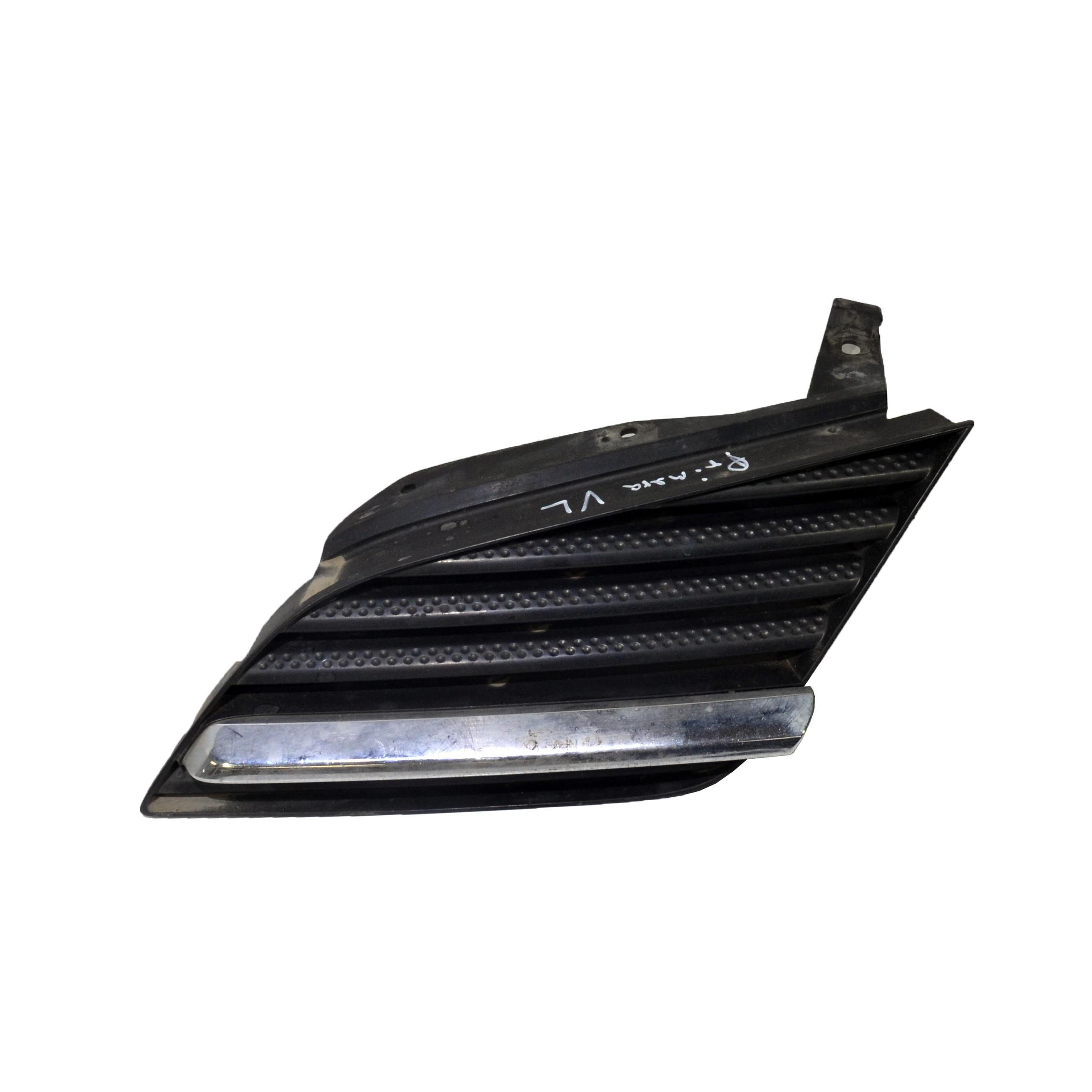 Лява решетка Nissan Primera P12 2.2 Di 126 конски сили 62330AU300