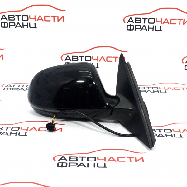 Дясно огледало Audi A4 2.0 TDI 143 конски сили 6 кабела