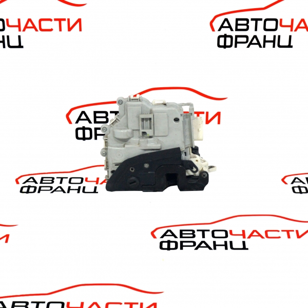 Задна лява брава Audi A1 1.6 TDI 105 конски сили 8X0837015 6 пина