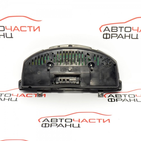Километражно табло VW Passat VI 2.0 FSI 150 конски сили 3C0920860J