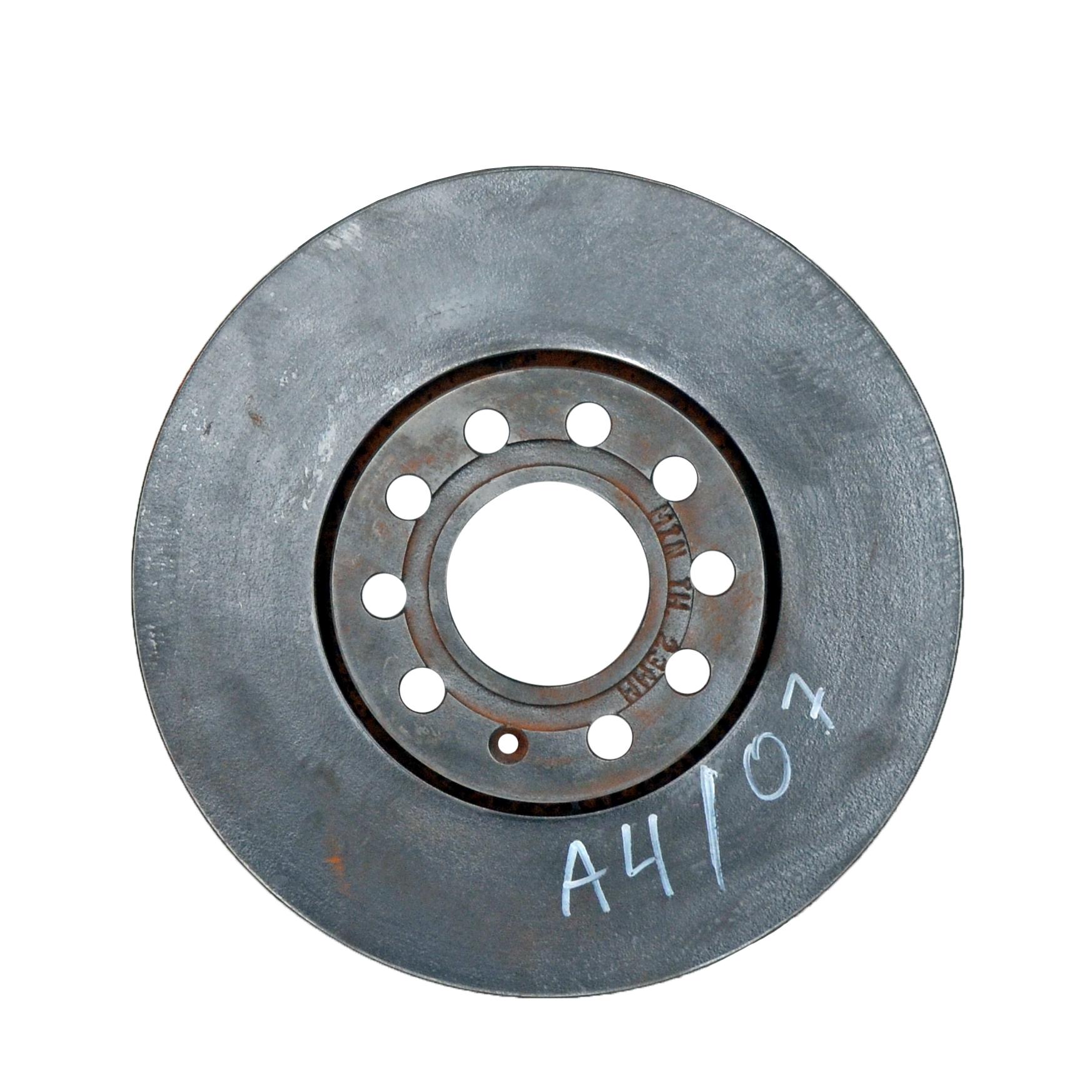 Преден спирачен диск Audi A4 2.0 TDI 140 конски сили