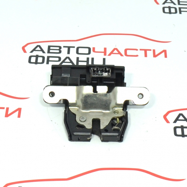 Брава заден капак Ford Fiesta VI 1.4 TDCI 70 конски сили