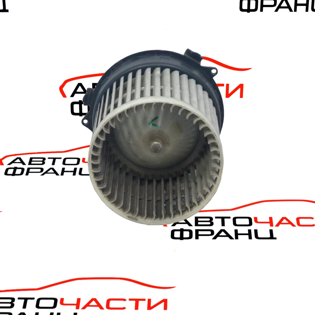 Вентилатор парно Nissan Micra K12 1.5 DCI