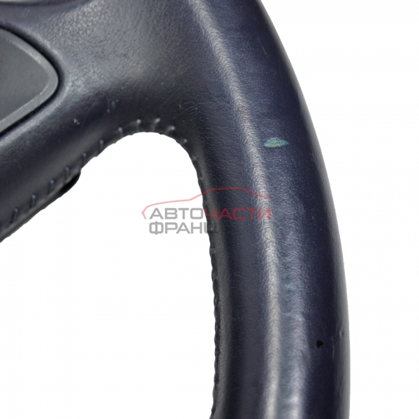 Волан Audi A8 4.2 i 335 конски сили